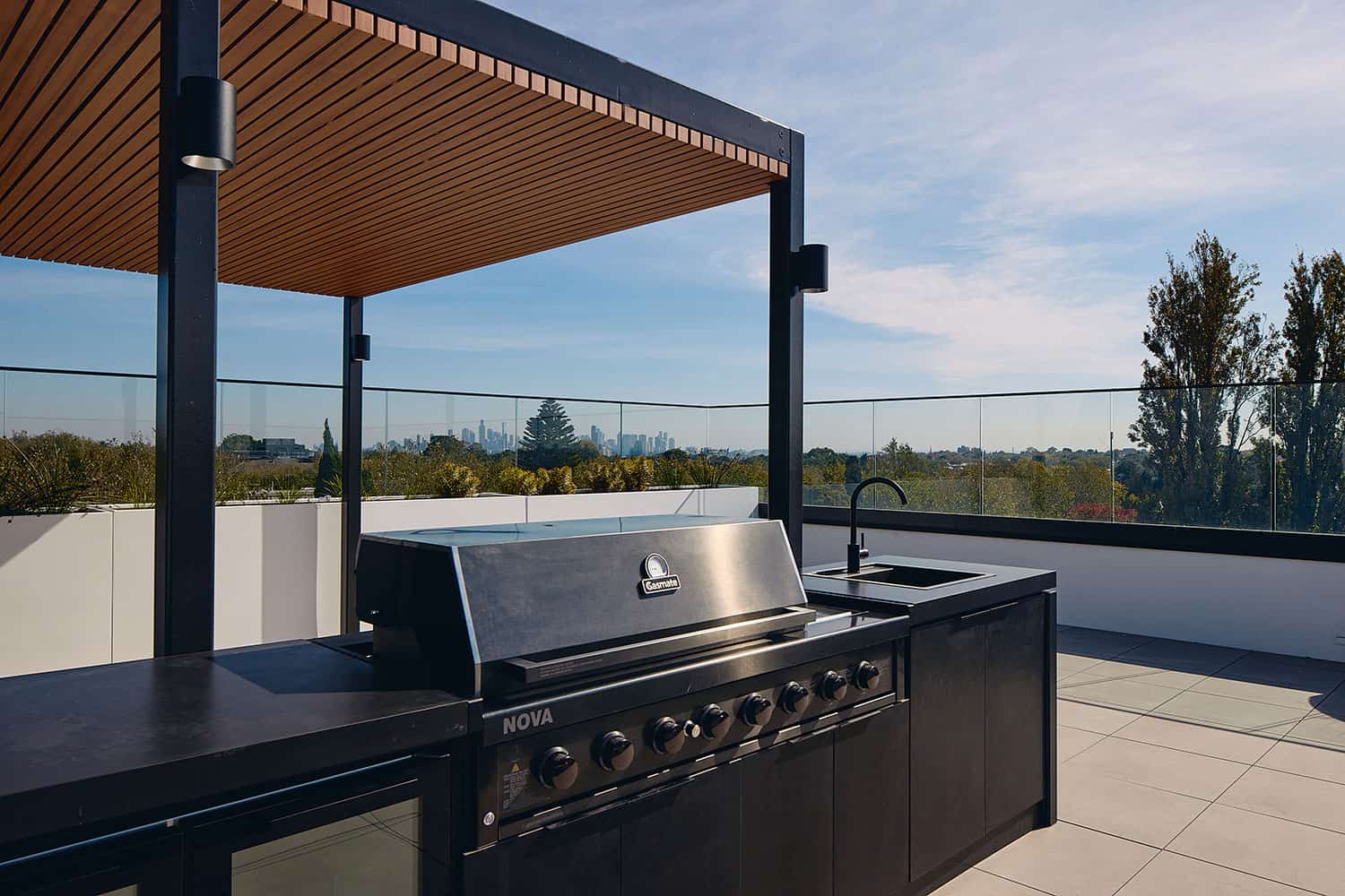 barbecue-on-roof